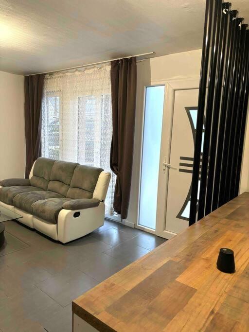 Appartement Maison Entiere Proche Circuit Des 24 *